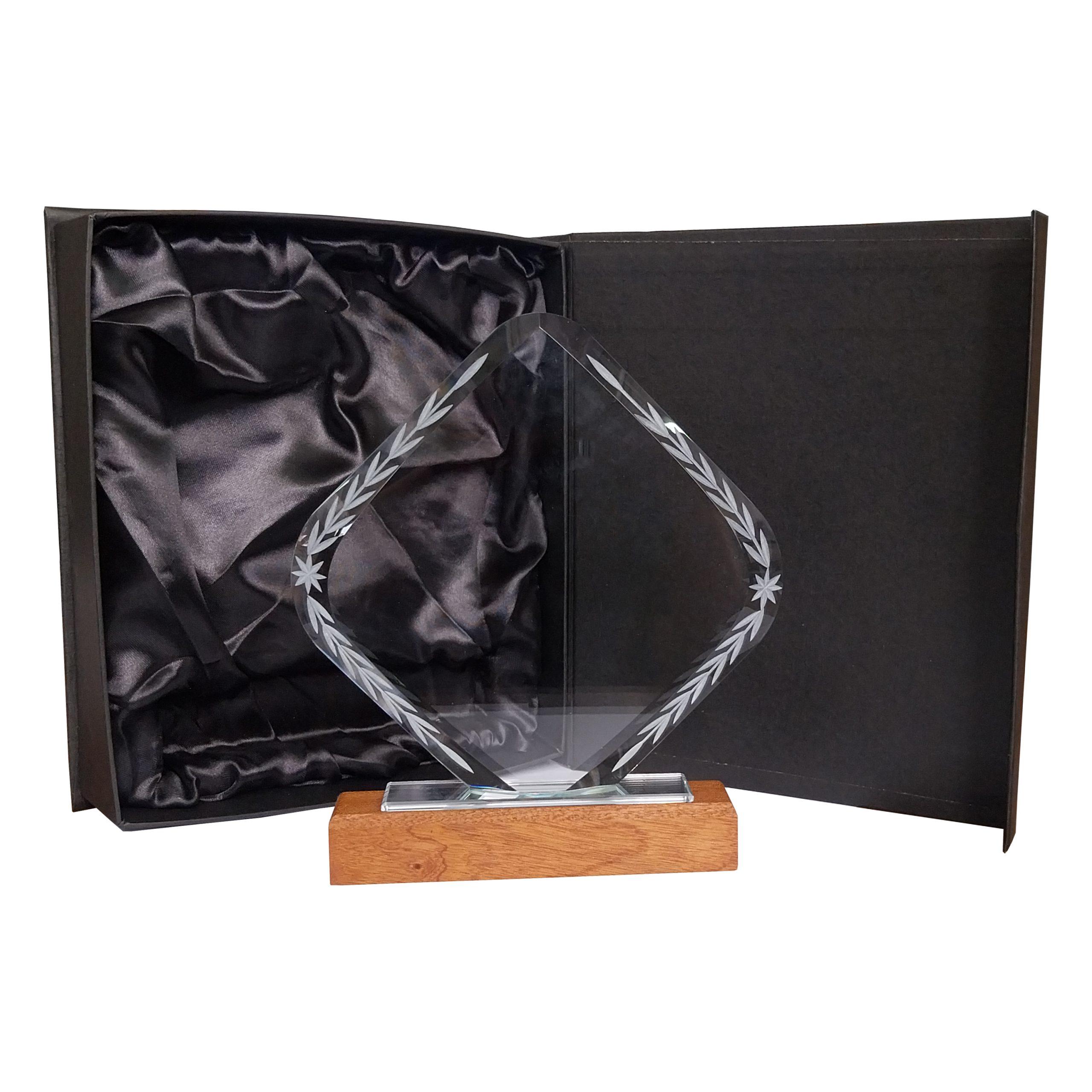 Galvano Cristal con Base de Madera 180 x 180 mm.